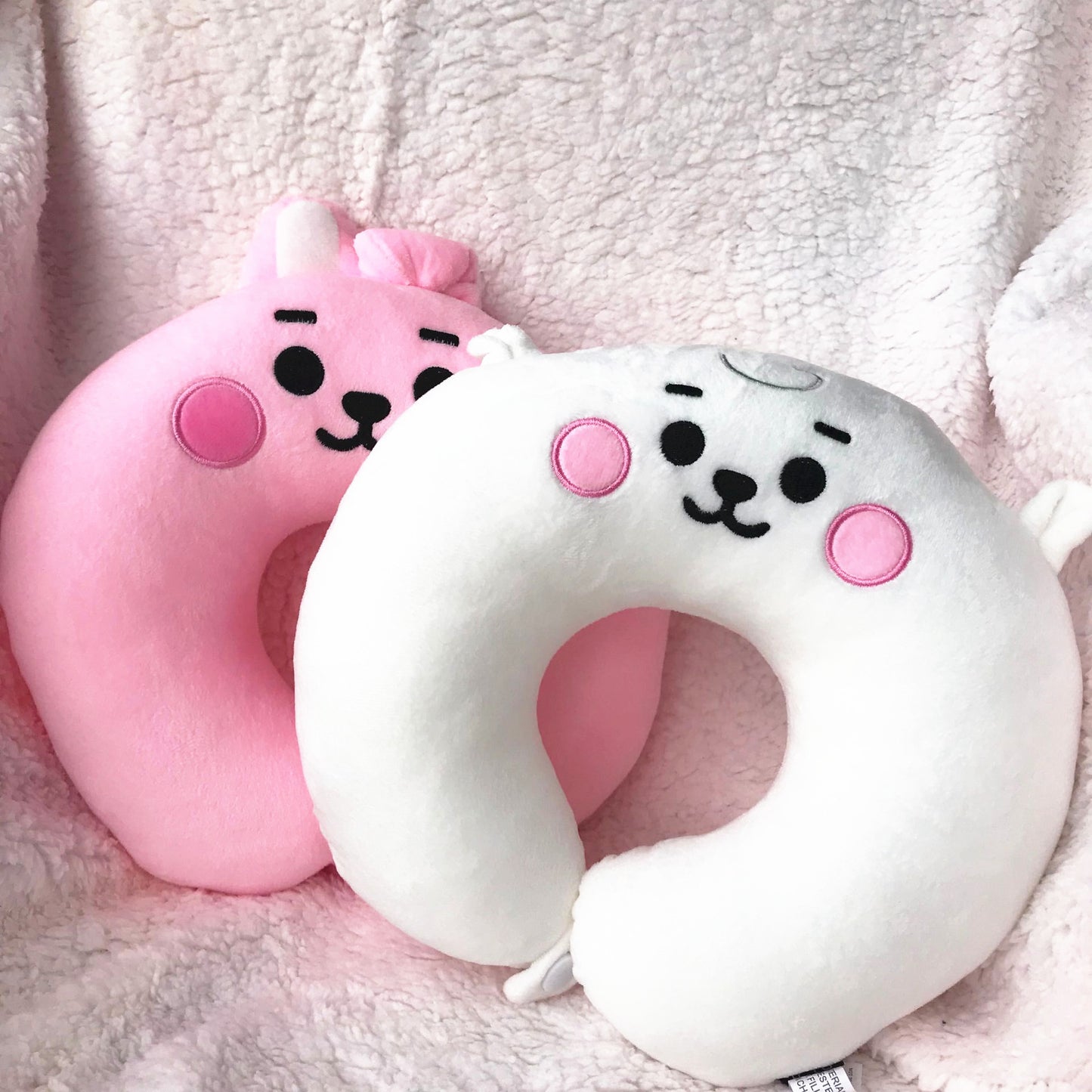 Dreamy Cloud U Pillow: Your Cozy Oasis for Restful Slumber!