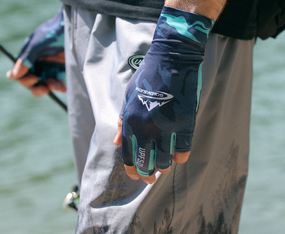 CoolBreeze: Breathable Half-Finger Sunscreen Fishing Gloves