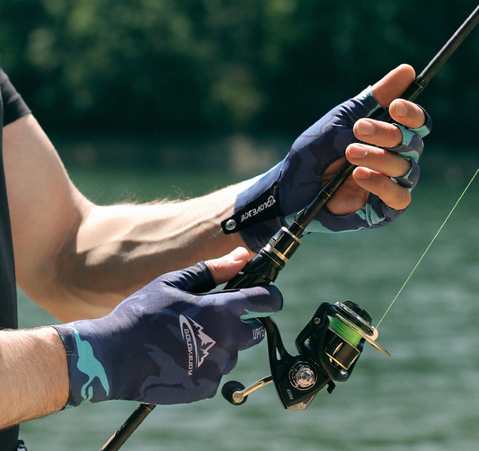 CoolBreeze: Breathable Half-Finger Sunscreen Fishing Gloves