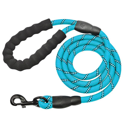 Reflective Dog Leash: Your Pup’s Adventure Sidekick!